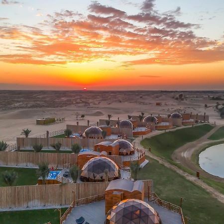 Al Marmoom Oasis Luxury Experiential Desert Resort Dubái Exterior foto